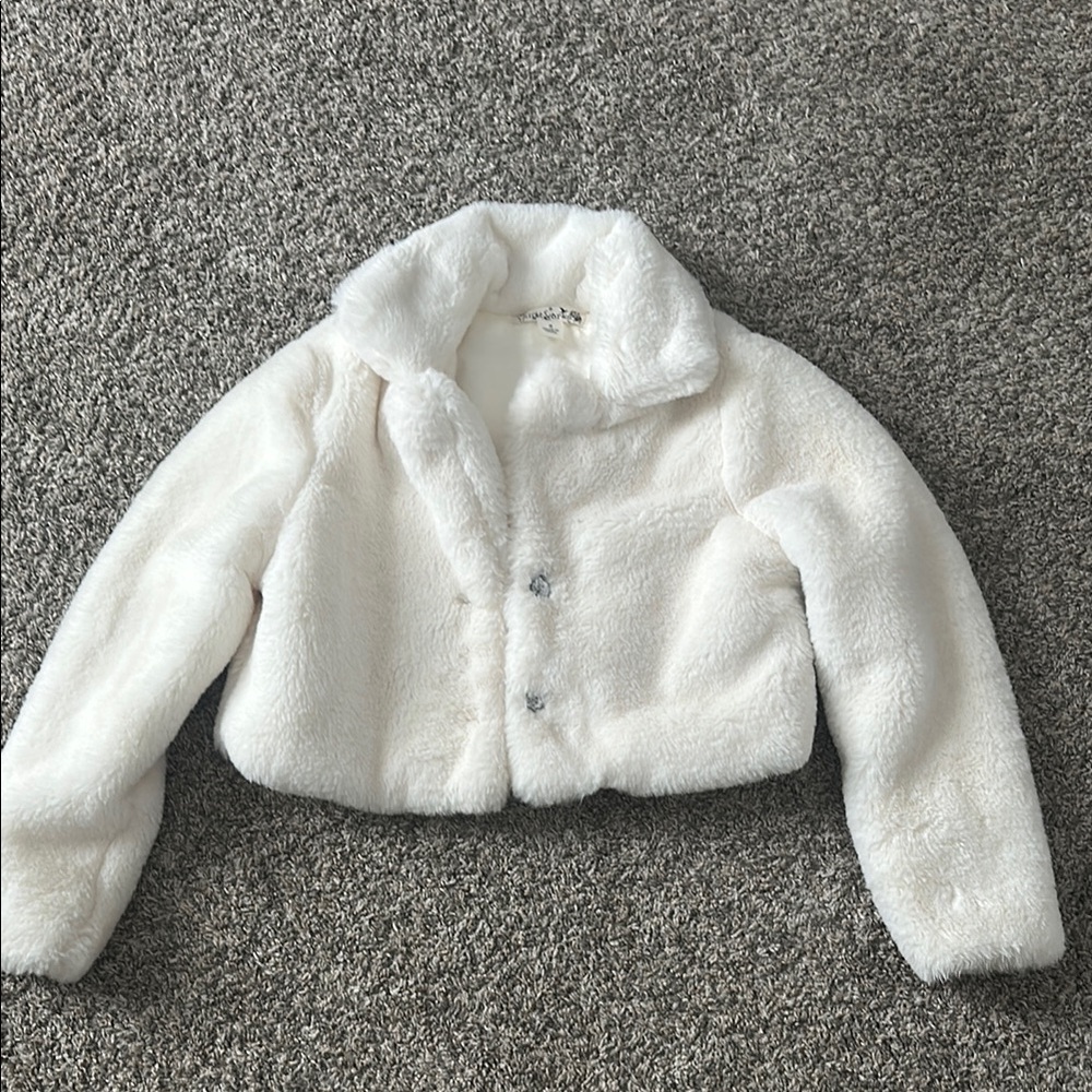 White faux fur short jacket